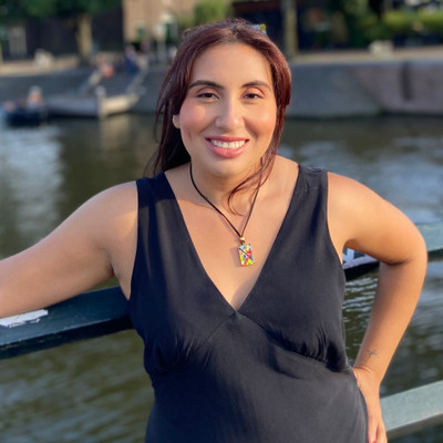 Picture of Viviana Ramirez, mental health therapist in Illinois