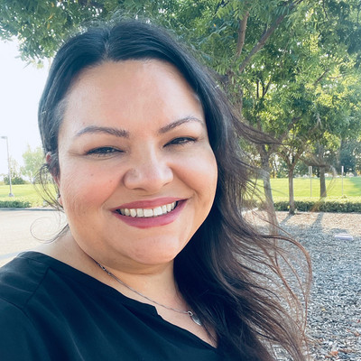 Picture of Regina Guzman, mental health therapist in Arizona, California