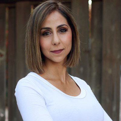 Picture of Vania Djavid, mental health therapist in California