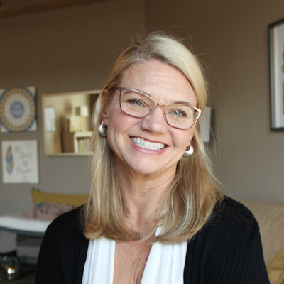 Picture of Teresa Smurdon, mental health therapist in Oregon