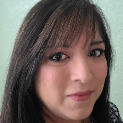 Picture of Elisabeth Zaragoza, mental health therapist in Texas