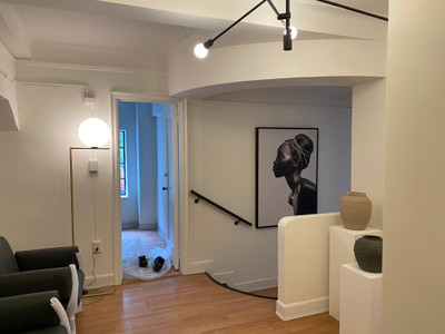 Therapy space picture #1 for Dr. Del Psychotherapy on Park Avenue Delverlon Hall, mental health therapist in New York