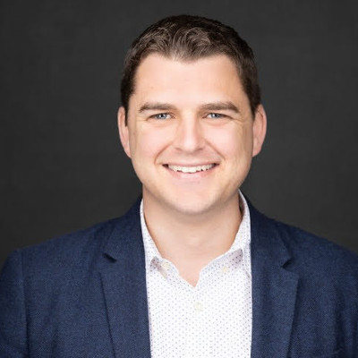 Picture of Brett Furst, therapist in California