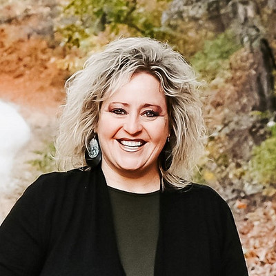 Picture of Laurie White, therapist in Kansas, Missouri