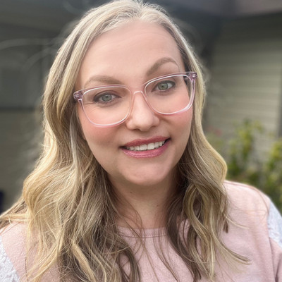 Picture of Heather Moore, therapist in California