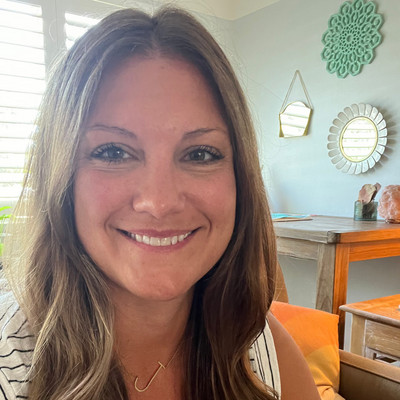 Picture of Holly Zazo, therapist in Florida
