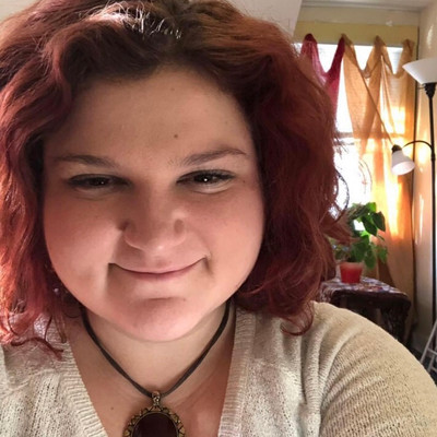 Picture of Alyssa Desroches, therapist in Connecticut, Massachusetts