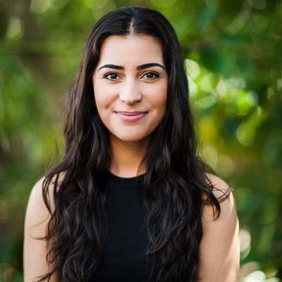 Picture of Rooha Rowhani, therapist in Florida