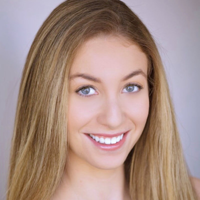 Picture of Savannah Fine, therapist in California
