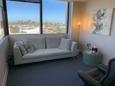 Therapy space picture #1 for Molly  Gildersleeve, therapist in California