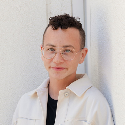 Picture of Avery Garrett, mental health therapist in California