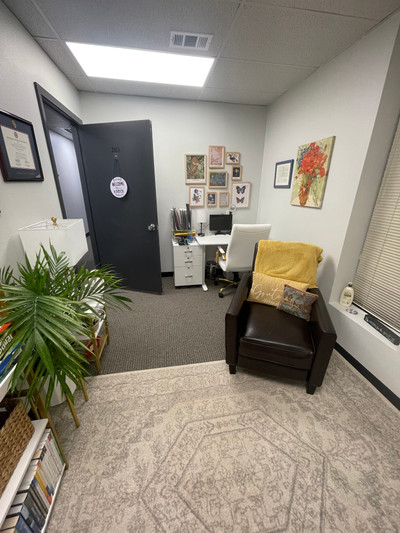 Therapy space picture #1 for Jocelyn Cadiz, mental health therapist in Texas