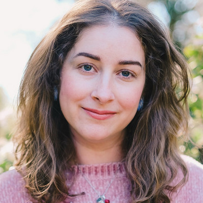 Picture of Laura Johnston, therapist in California