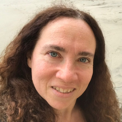Picture of Geri Weitzman, mental health therapist in California, Florida, New York, Washington