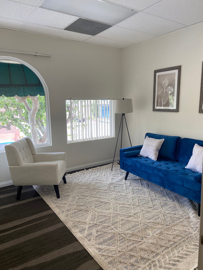 Therapy space picture #1 for Chloe Cavelier, therapist in California
