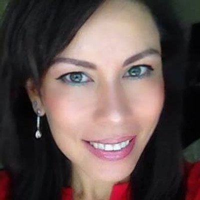 Picture of Heidi Nguyen, therapist in California