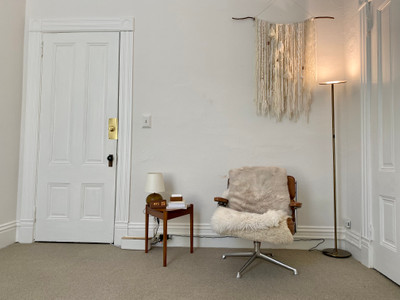 Therapy space picture #2 for Beverly Wong, mental health therapist in California