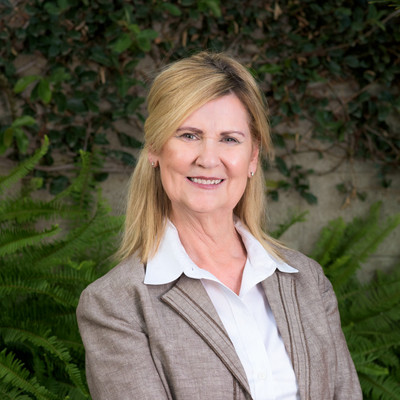Picture of Diane Ussery, mental health therapist in California