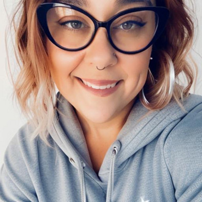 Picture of Danielle Smith, mental health therapist in New York