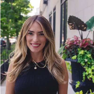 Picture of Mimoza Paloj, mental health therapist in Illinois