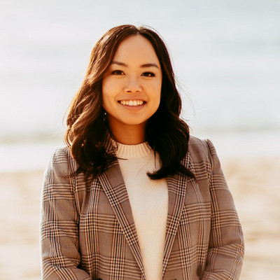 Picture of Denise Chan, mental health therapist in California
