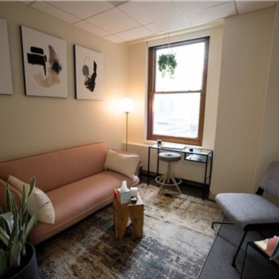 Therapy space picture #2 for Kelsey Weissburg, mental health therapist in Illinois