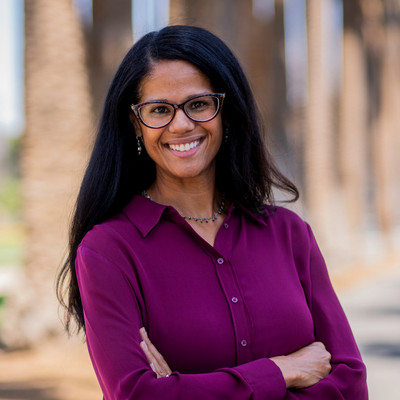Picture of Veola Vazquez, mental health therapist in California