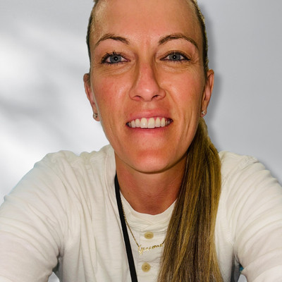 Picture of Lauren Walsh, mental health therapist in New York