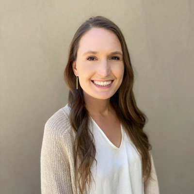 Picture of Sarah Parnow, mental health therapist in California