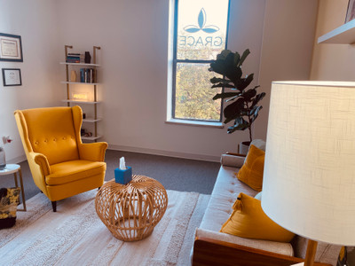 Therapy space picture #2 for Eduardo Cristiano-Hernandez, mental health therapist in Illinois