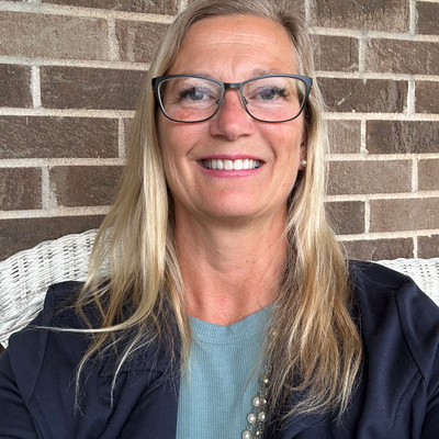 Picture of Lynn O'Brien, mental health therapist in Iowa, Minnesota, Wisconsin