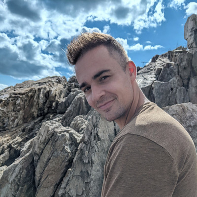 Picture of Paley Burlin, mental health therapist in Maine, Washington