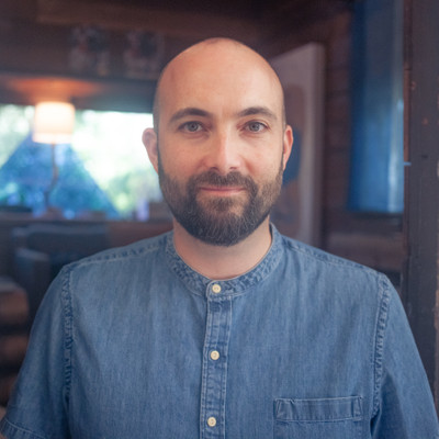 Picture of Alexander Tarrant, mental health therapist in California