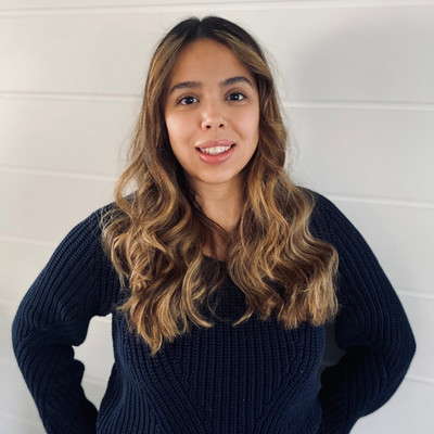 Picture of Ana Reyes, mental health therapist in Illinois
