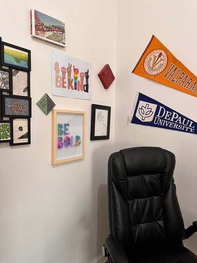 Therapy space picture #1 for Amanda Jonikaitis-King, mental health therapist in Illinois