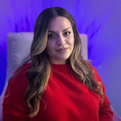 Picture of Sachelly Ramos-Flores, mental health therapist in California