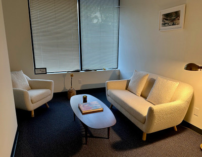Therapy space picture #4 for Courtney Killough Roff, mental health therapist in California