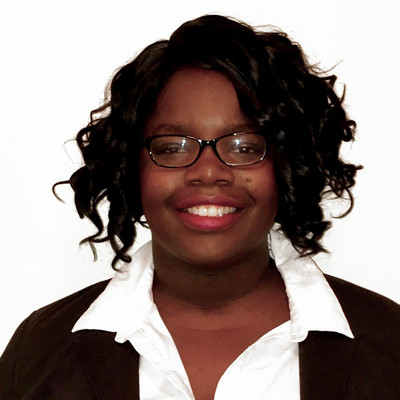 Picture of Simone Lewis, mental health therapist in California