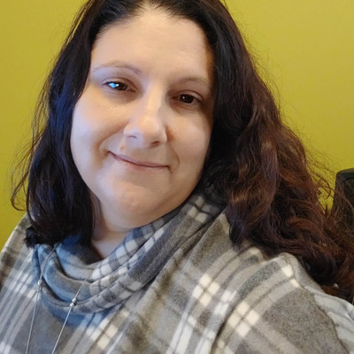 Picture of Lisa Auricchio, mental health therapist in New York