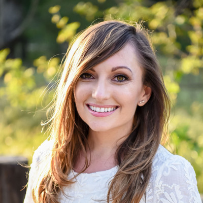 Picture of Kelly McCullough, mental health therapist in California