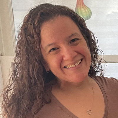 Picture of Leslie Cantale, mental health therapist in Connecticut