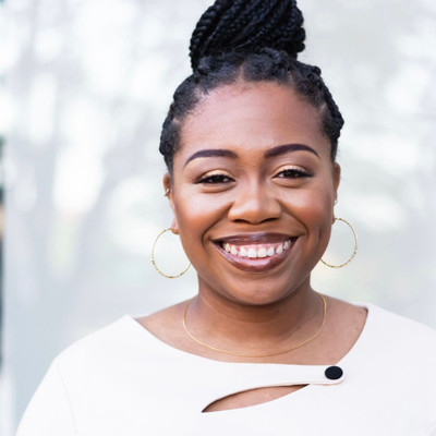 Picture of DeNea Gibbs, mental health therapist in North Carolina, South Carolina