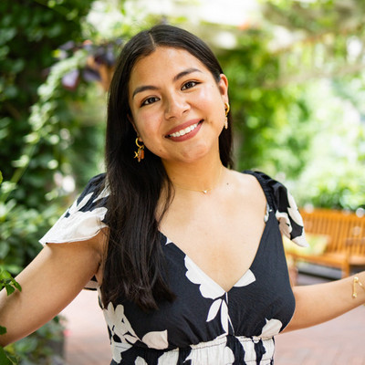 Picture of Stephanie Salinas, mental health therapist in Massachusetts