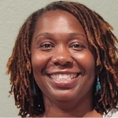 Picture of Nikki Sanusi, mental health therapist in Texas