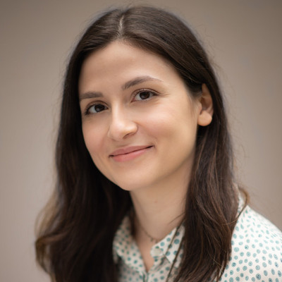 Picture of Idil Ozturk, mental health therapist in New York