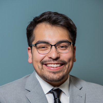 Picture of Eduardo Castillo, mental health therapist in Illinois