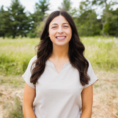 Picture of Maria Hight-Hallstrom, mental health therapist in Illinois