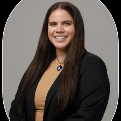 Picture of Olivia Sierra, mental health therapist in Florida