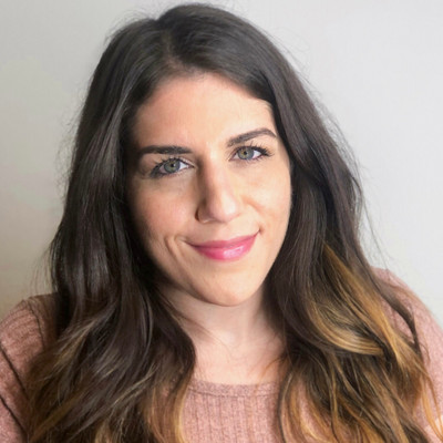 Picture of Elaine Skoulas, therapist in California