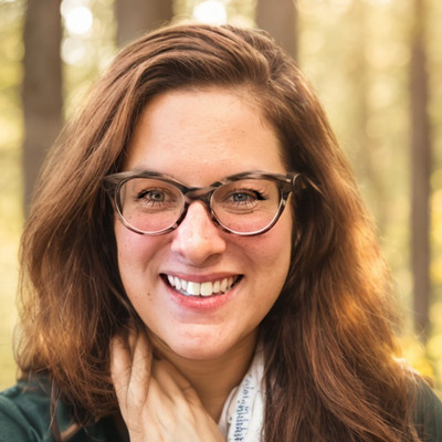 Picture of Lisa Schneider, mental health therapist in Colorado, Connecticut, New York, Pennsylvania